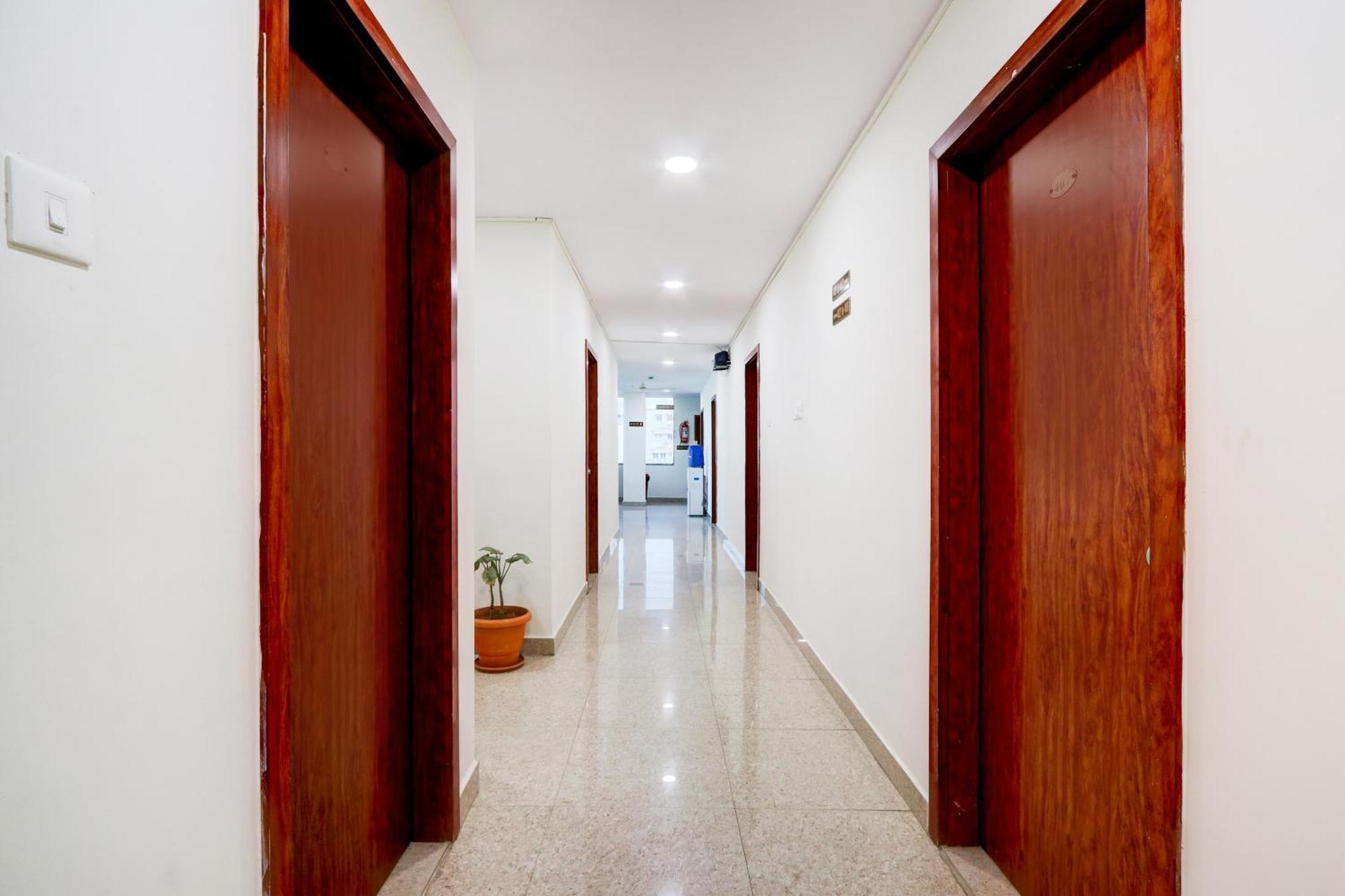 Super Hotel O At Home Hotel Darbar Χιντεραμπάντ Εξωτερικό φωτογραφία
