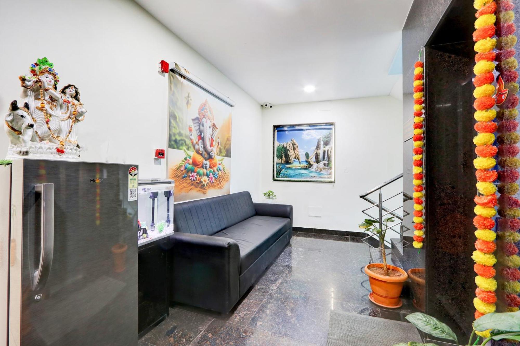 Super Hotel O At Home Hotel Darbar Χιντεραμπάντ Εξωτερικό φωτογραφία